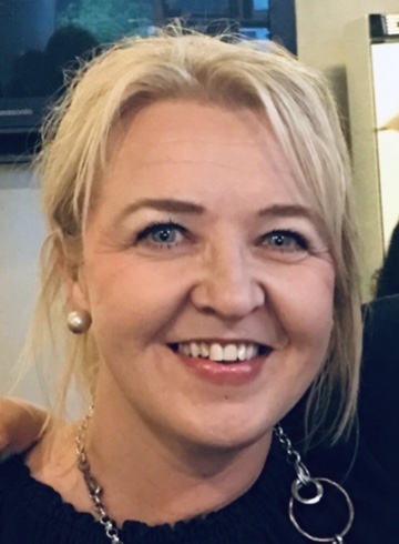 Thea Solbakken style=